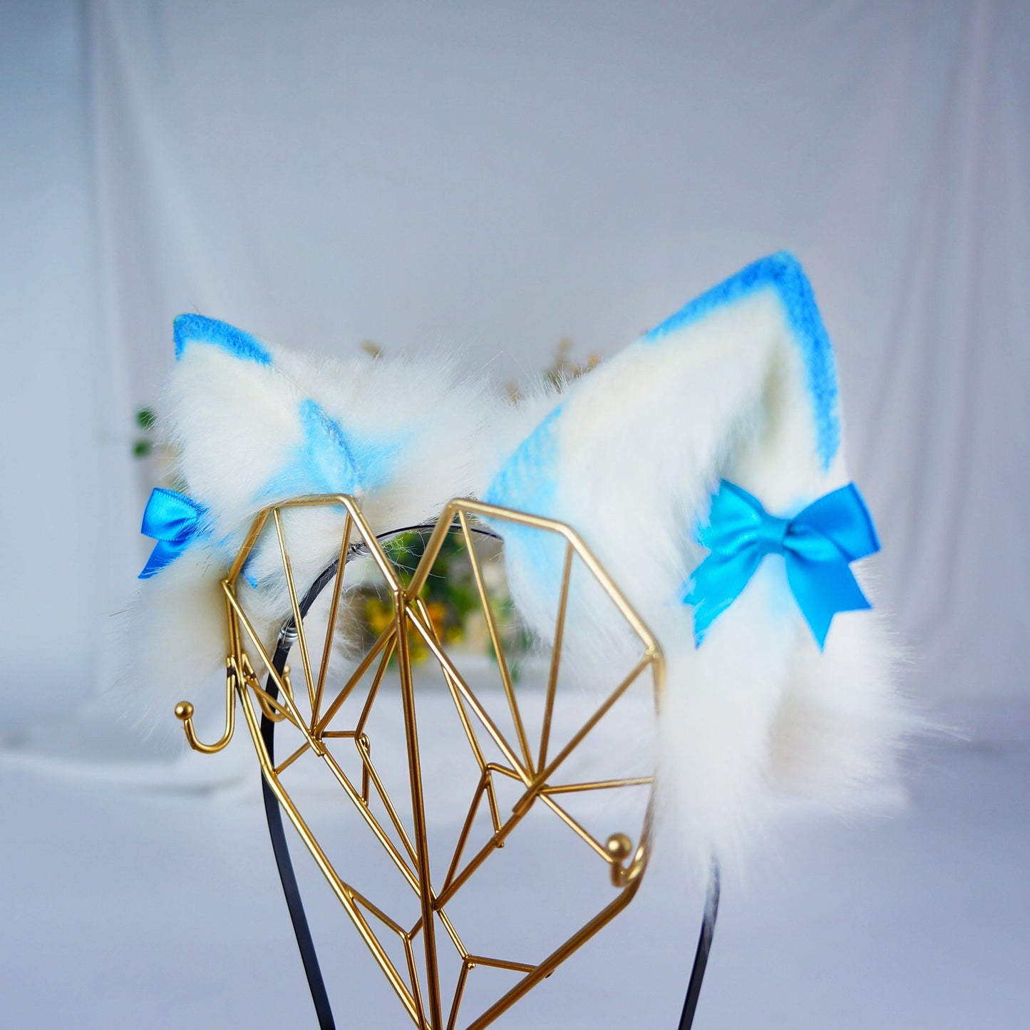 white blue faux fur cat ear cosplay ear neko ear fox ear wolf ear headband kitten ear petplay ear kitten play ear animal ear kittenplay ear