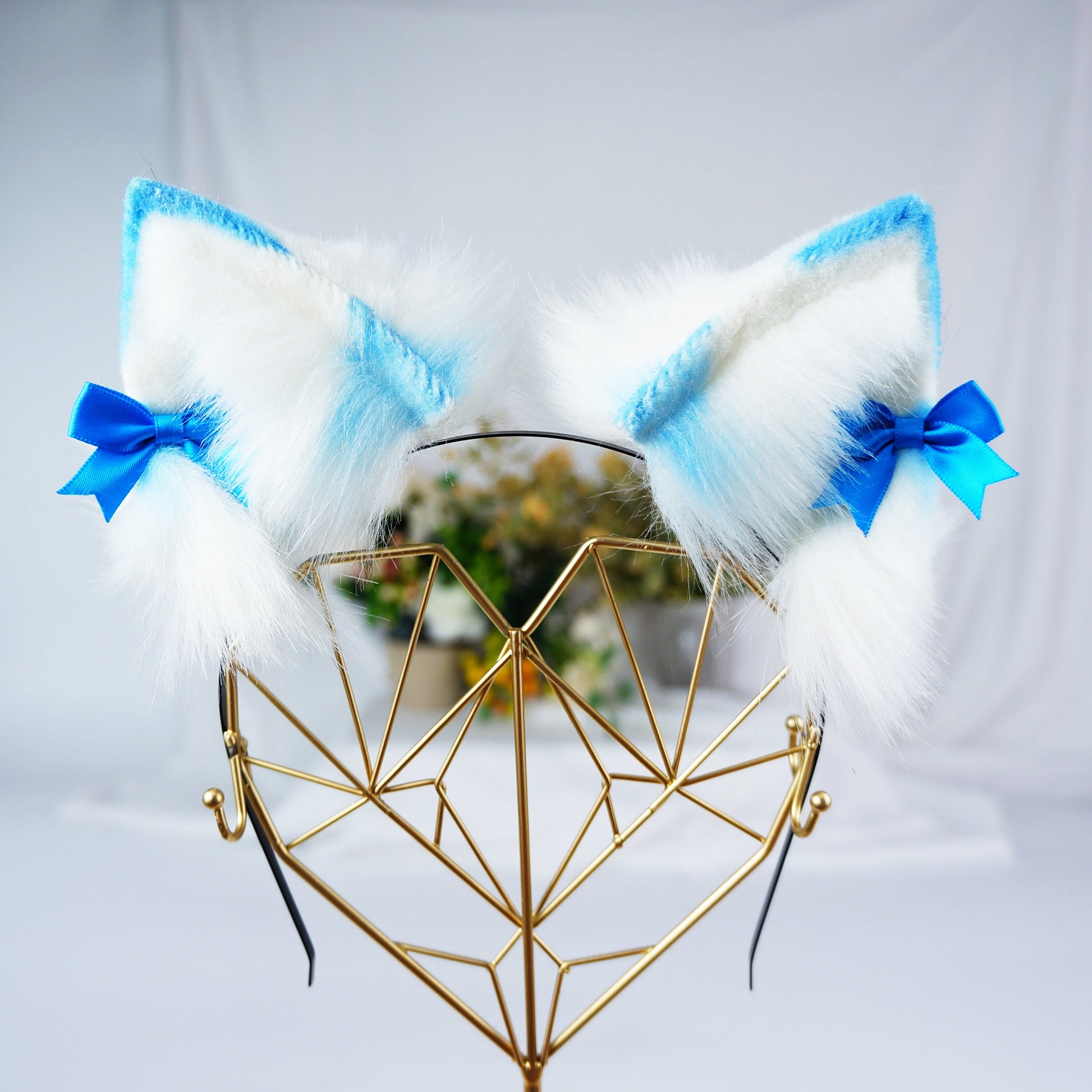 white blue faux fur cat ear cosplay ear neko ear fox ear wolf ear headband kitten ear petplay ear kitten play ear animal ear kittenplay ear