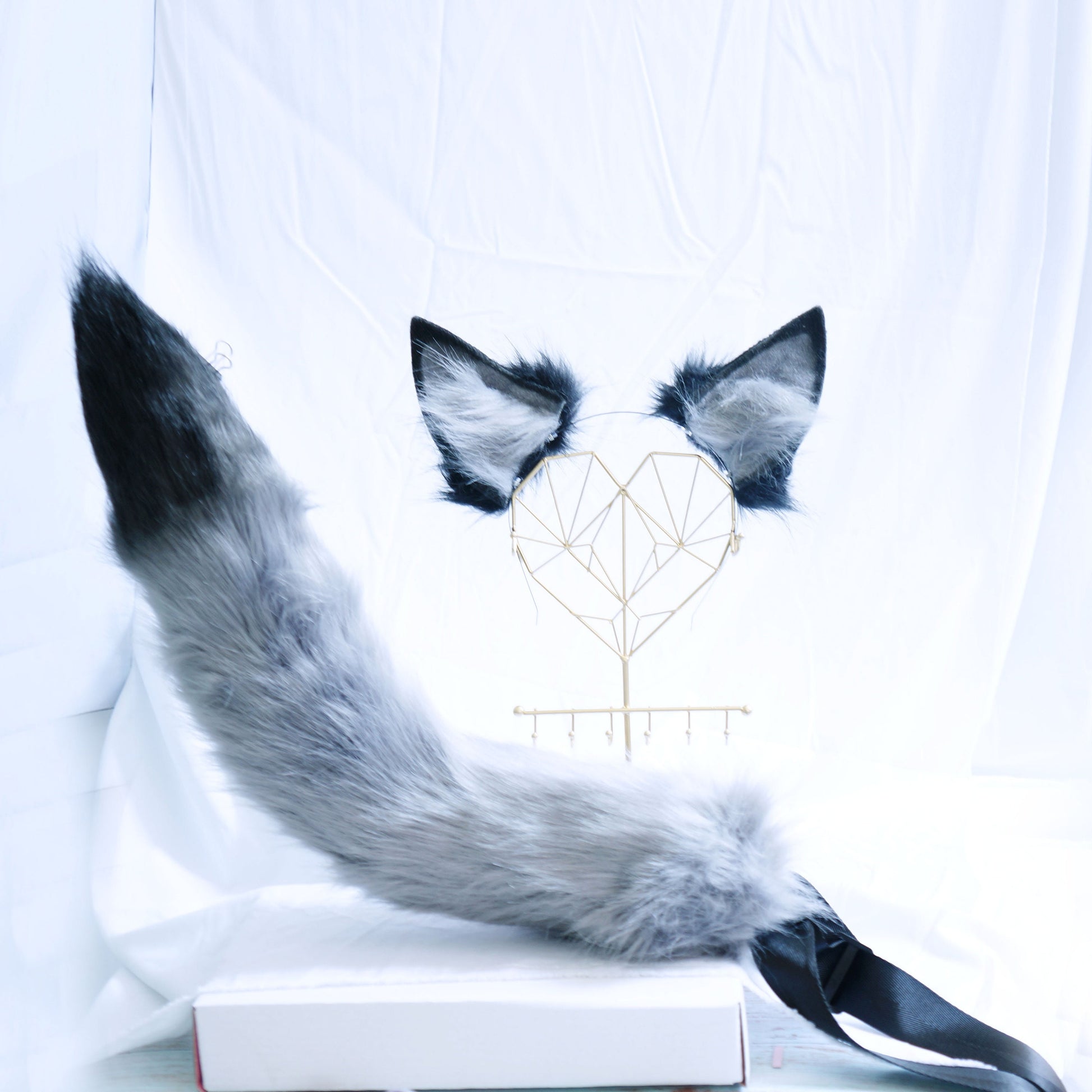 Realistic fox ear,Black Gray beast ear,Faux fur ear,Dieb ear,Wolf ear headband,Anime ear,Wolf cosplay ear,Aritificial furry ears