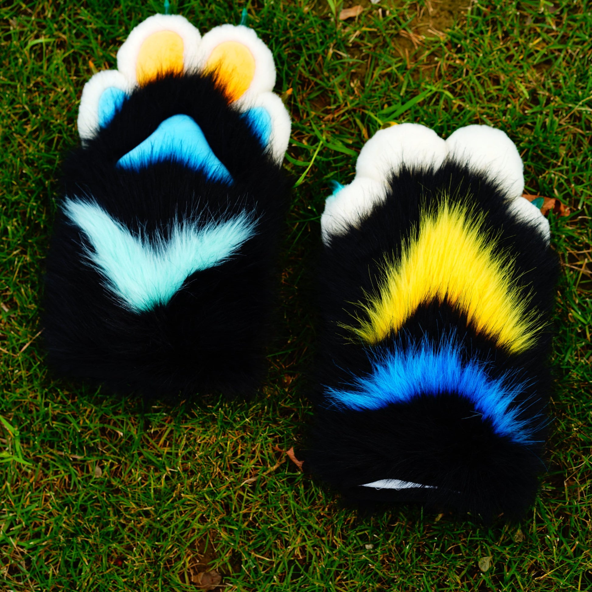 Black fursuit paws with figure, white finger and blue pad, custom paws, fursuit, cosplay, petplay, handpaws