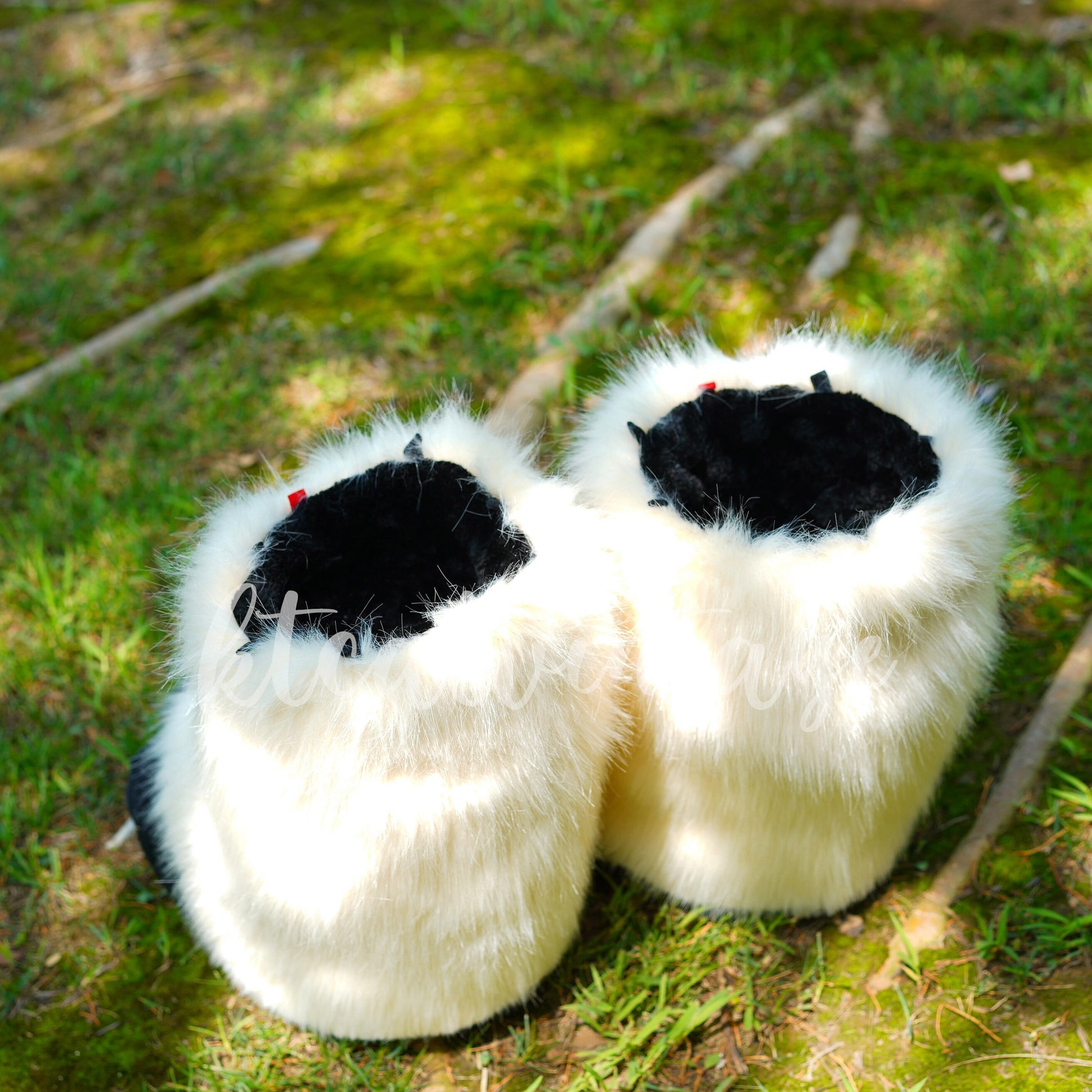 fursuit shoes white and black kemono toony kigurumi fursona kawaii outdoor feett paw shoes cosplay cat dog fox wolf bunny tiger furry