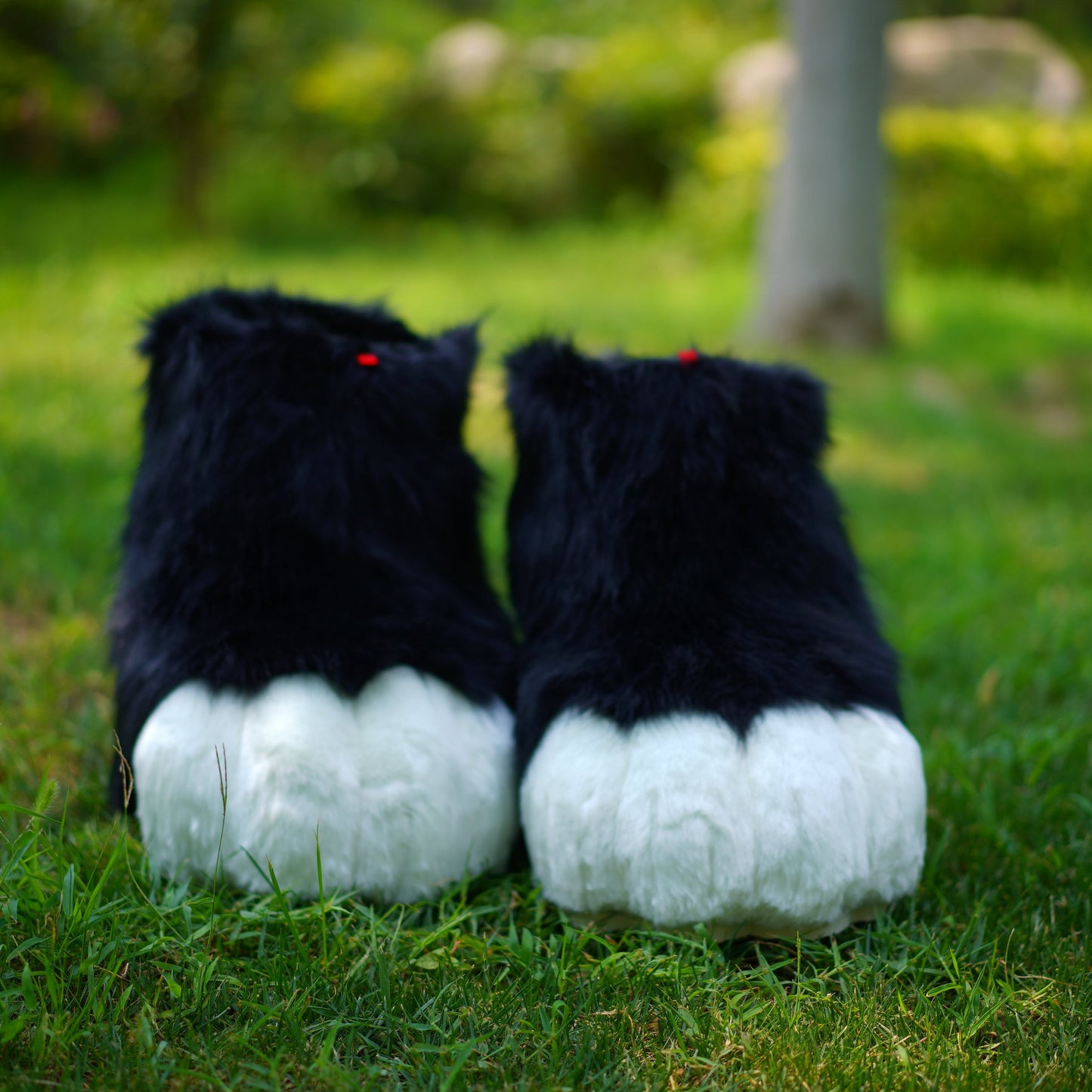 fursuit feet paws, toony foot paw, kemono foot paw, cat paws, puppy paws, wolf paws, tiger paws, fox paws, black kemono feet paws