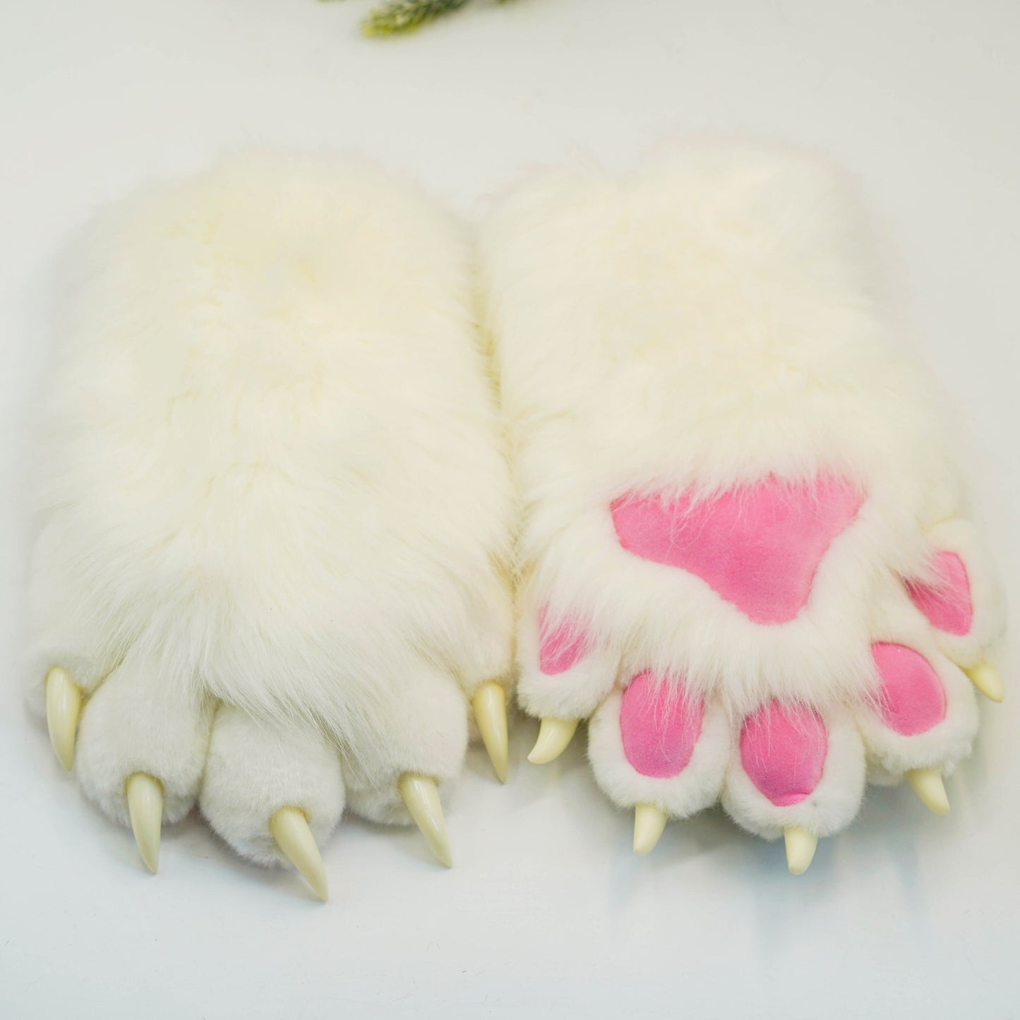 Custom Fursuit gloves,handmade Furry paws,Fursuit hand paws with purple fur, cheap cat gloves, Furry art, faux fur paws with 4 finger