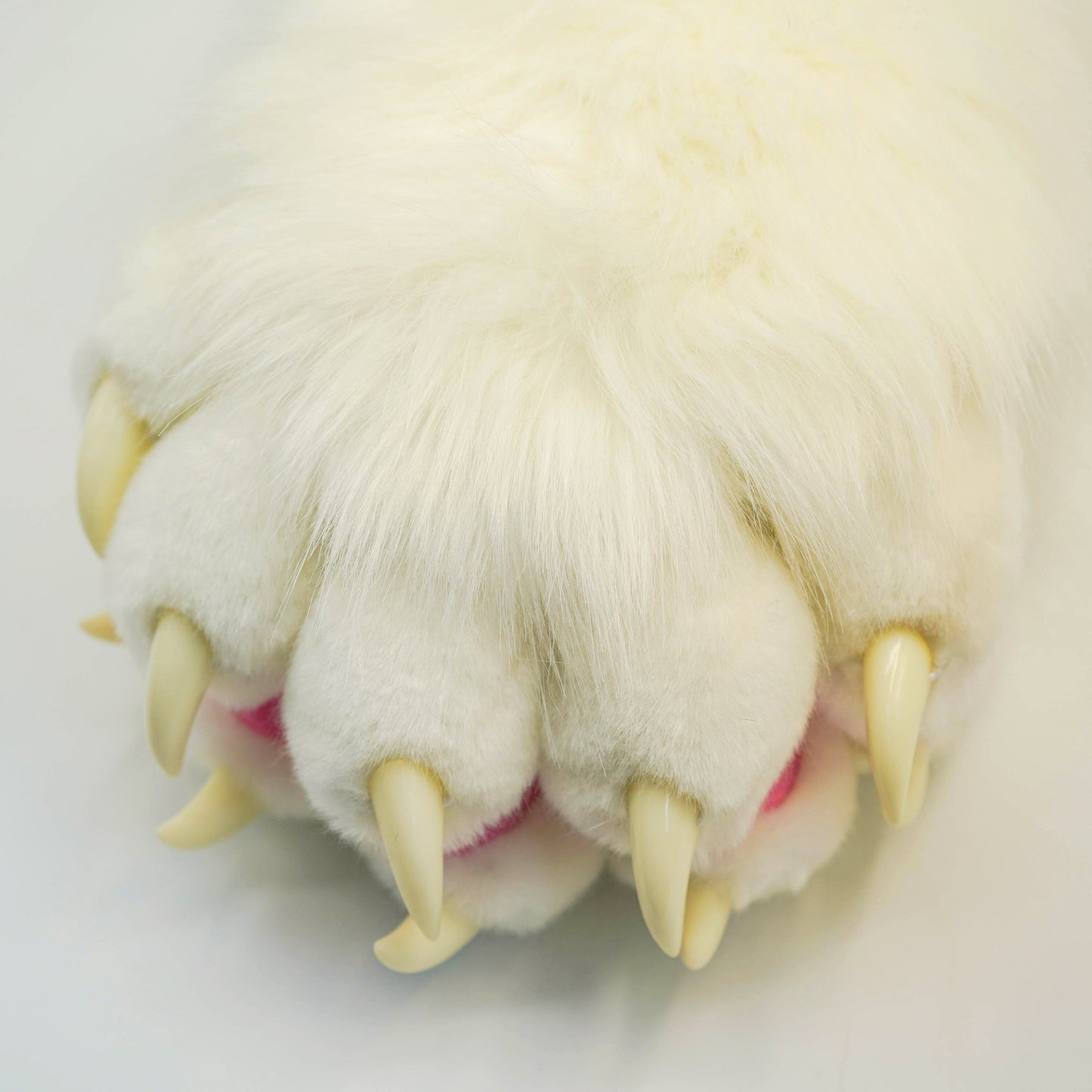 Custom Fursuit gloves,handmade Furry paws,Fursuit hand paws with purple fur, cheap cat gloves, Furry art, faux fur paws with 4 finger