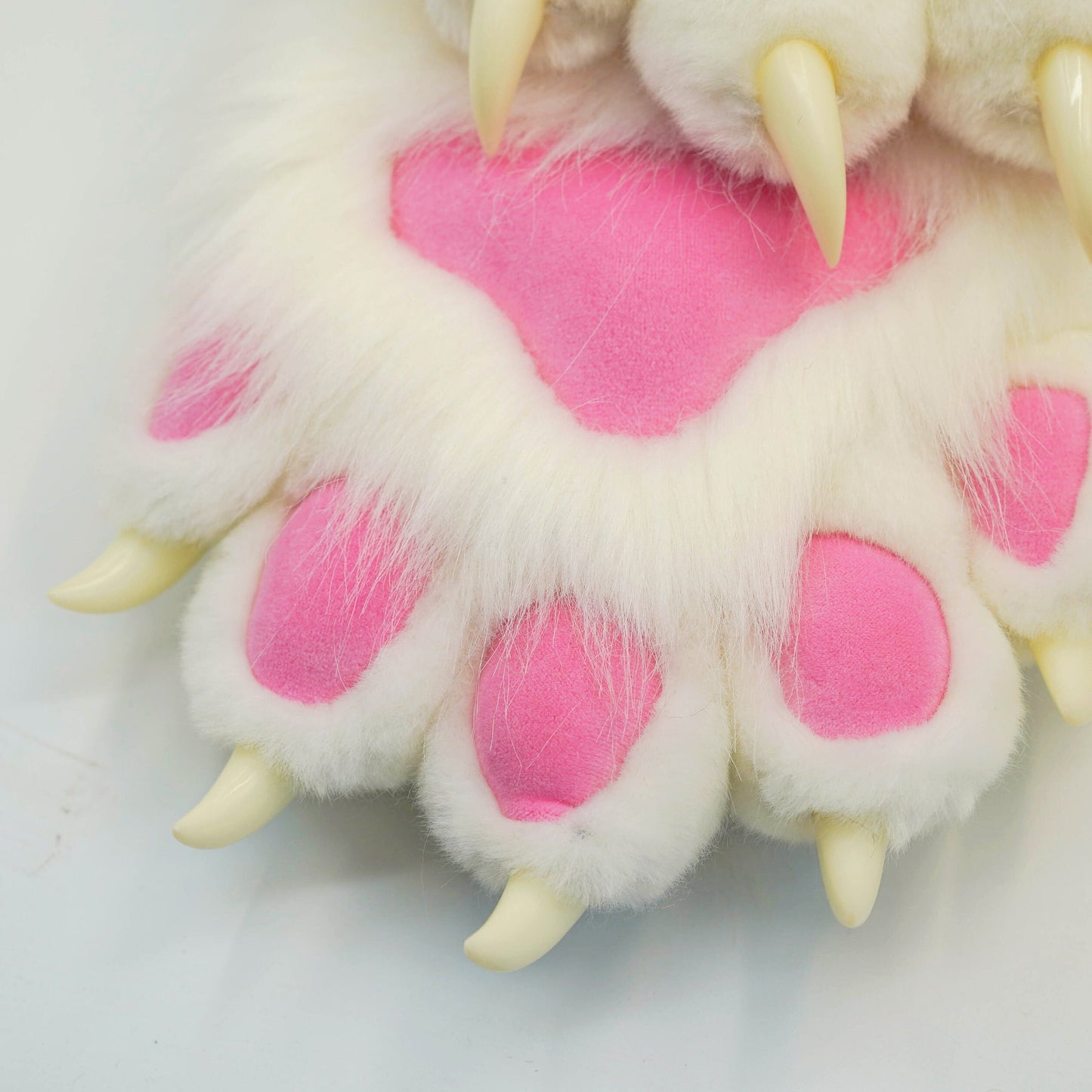 Custom Fursuit gloves,handmade Furry paws,Fursuit hand paws with purple fur, cheap cat gloves, Furry art, faux fur paws with 4 finger