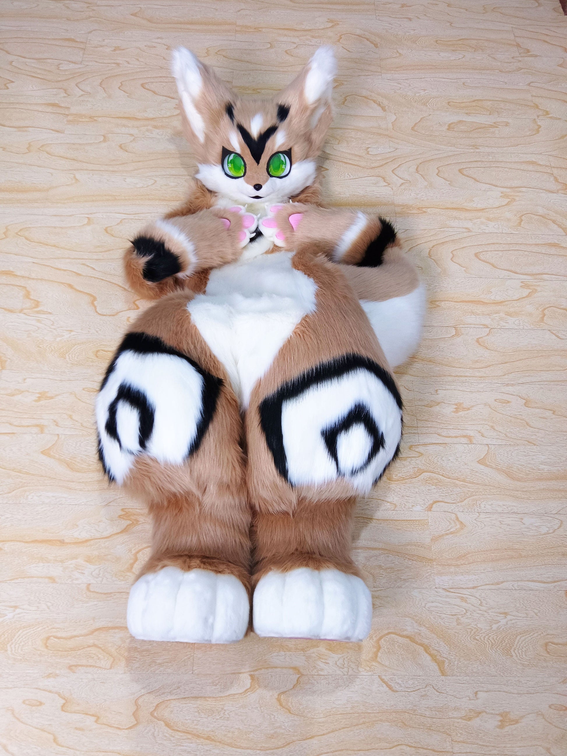 Fursona Anime Commissioned customization cosplay Furry fandom,Full Fursurit set, Fursuit body paws, shoes tail, Cat Head Furrry,