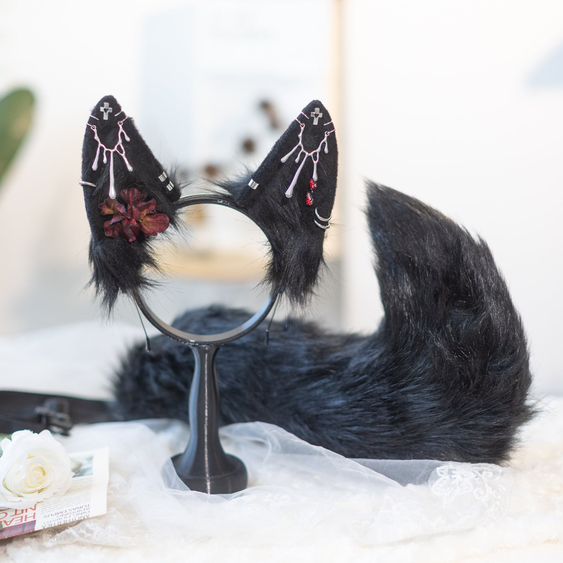 Red and black fox ears,Cat ears,Pet Play, Tubbo Cosplay, kitten ears,realistic cat ear,animal ears,wolf ears, cosplay ears,ACG,metal garden